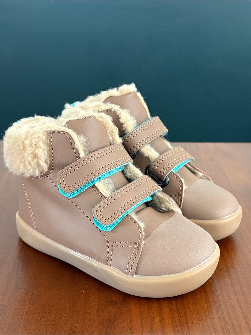 Ten Little, Furry High Top, size 6.5, tan